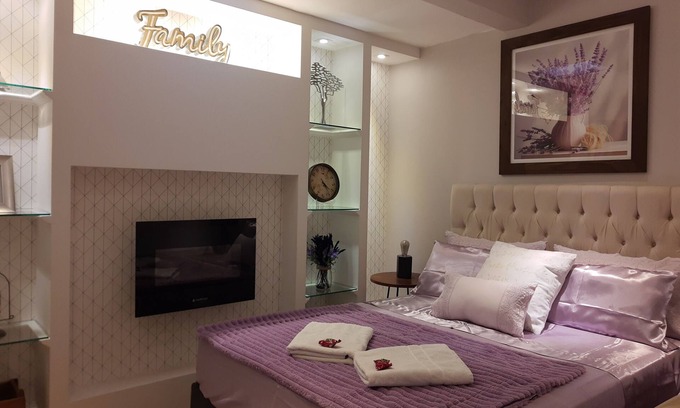 Zona Leste Hotel | Live House / Suíte Luxo