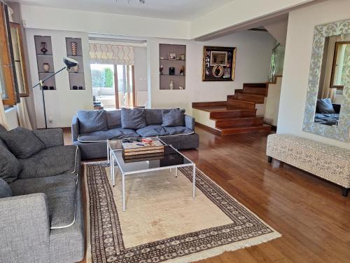 Agios Athanasios Casa | Live in landlord guest house panthea