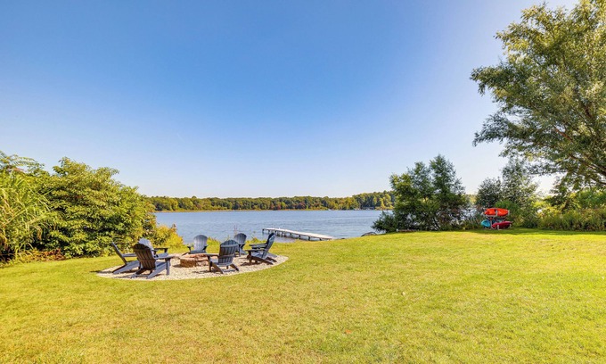 Grand Junction Casa | Live Large on Saddle Lake! Family Home w/ Dock