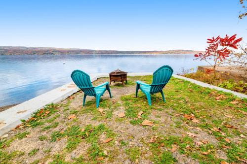 Rushville Casa | Live Laugh Lake - A