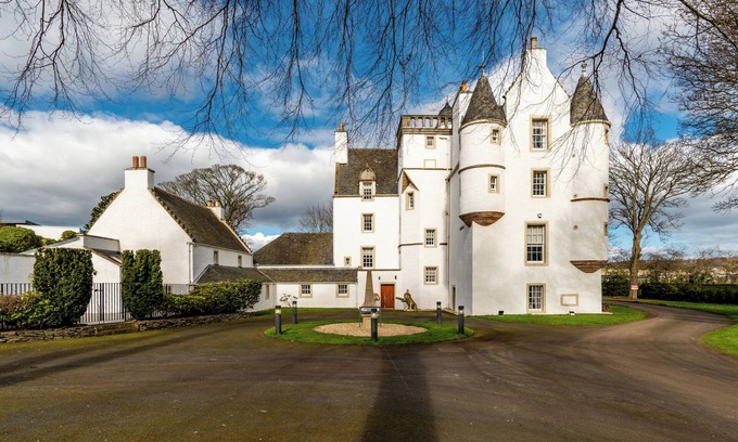 Longcroft Casa | Live like a King /Queen In The City (near Edinburgh Airport)
