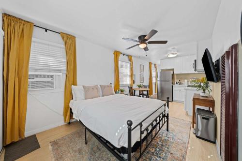 Pacific Beach Apartamento | Live like a local - Studio with huge backyard