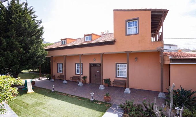 Tegueste Casa | LIVE TEGUESTE VIÑEDO