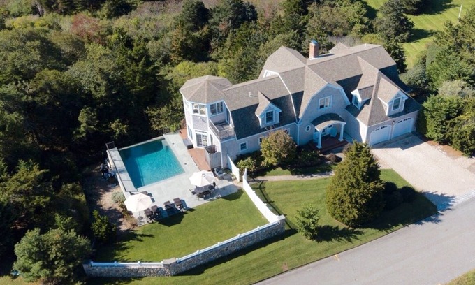 East Orleans Casa | Impresionante propiedad con piscina privada climatizada, a pie de las playas del océano, para 12 personas
