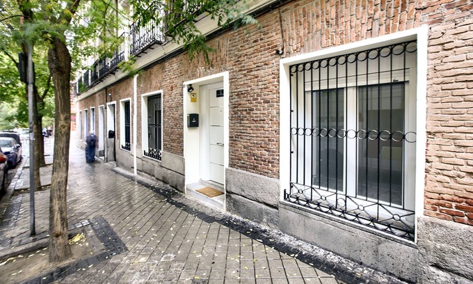 Pacifico Condominio | Vive el Madrid más Autentico en este piso del Barrio Retiro