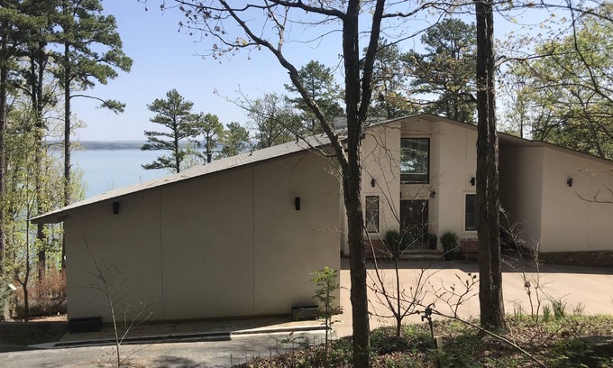 Quitman Casa | Live Your Best Lake Life with Gorgeous Views & Water Access