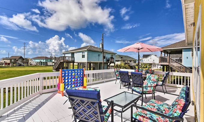 Terramar Beach Casa | Lively Galveston Home w/ Deck & Beach Views!