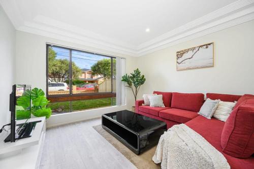 Liverpool Casa | Liverpool Oasis 5BR Home for Groups and Families