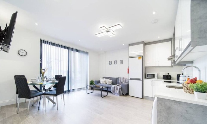 Slough Apartamento | Livestay Luxury 2Bed Apartment with Free Parking