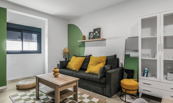Vecindario Apartamento | Living Central Stay Verol