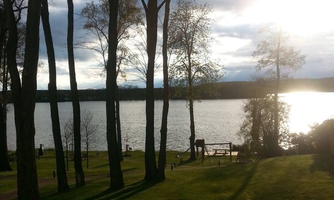 Bad Saarow Apartamento | Living directly on the SEE with lake access