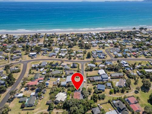 Matarangi Casa | Living The Dream - Matarangi Holiday Home