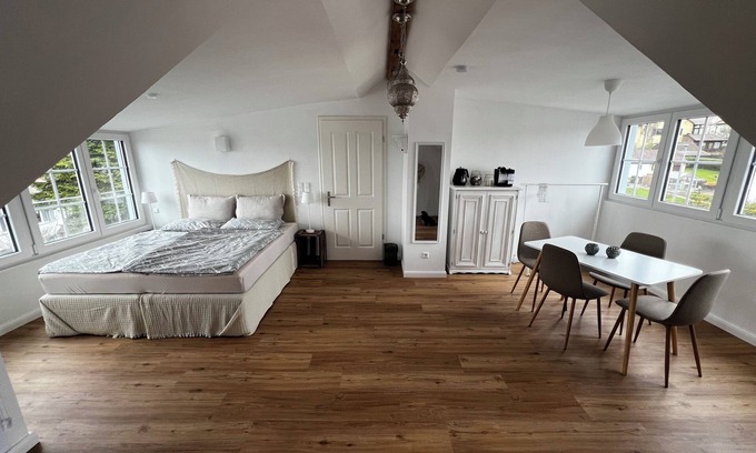 Besigheim Apartamento | Living with breathtaking views over Besigheim, pure relaxation & nature
