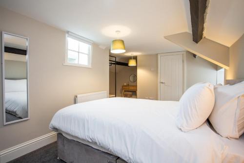Livingston Apartamento | Livingston Retreat 4bed Home Wi-Fi Parking