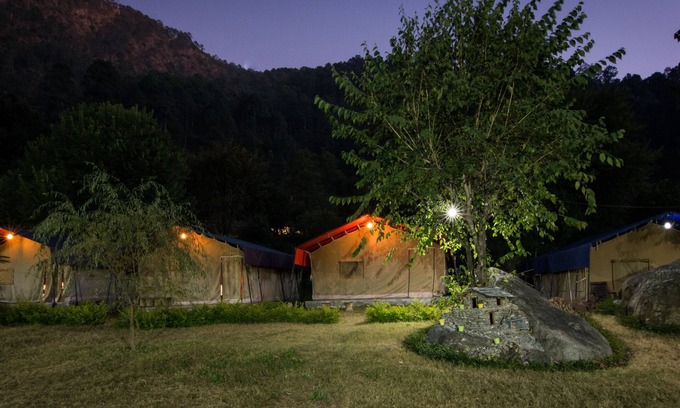Kaul Alquiler De RV | LivingStone Camping Site Luxury tent Uttrakhand