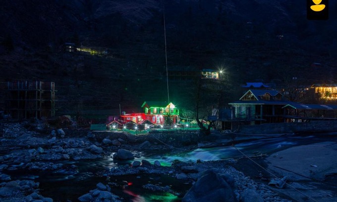 Banjar Complejo | LivingStone Village Stay Tirthan Valley