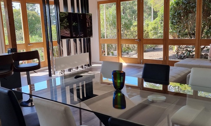 Woori Yallock Casa | Liz Garden country house