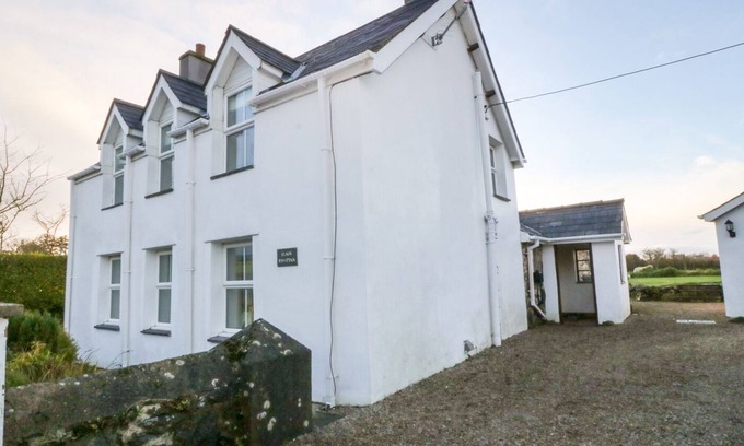Garn Fadryn Cabaña | LLAIN RHUTTAN, ideal para familias en Aberdaron, Ref 996887
