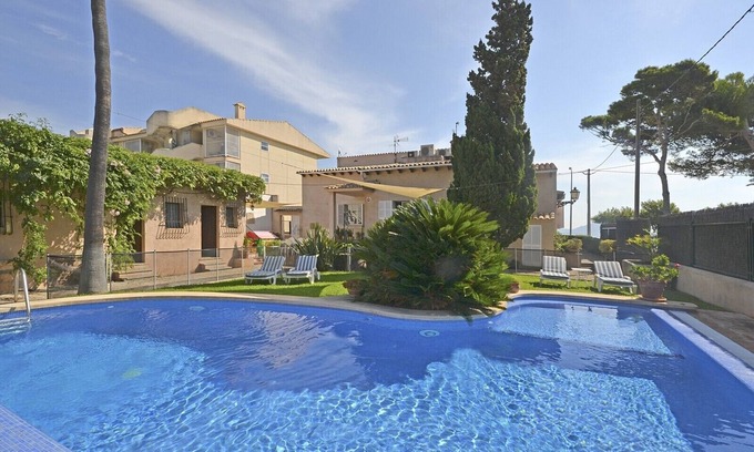 Puerto de Pollensa Chalet De Esquí | Llenaire - Xata, casa frente al mar con piscina privada en Puerto de Pollença