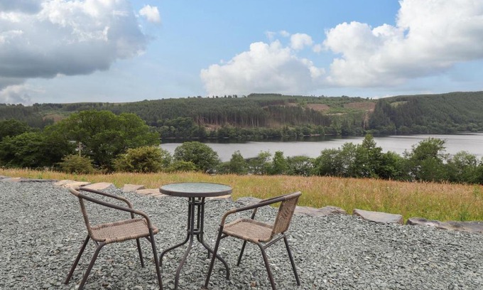 Llanwddyn Casa | Llety Dewi