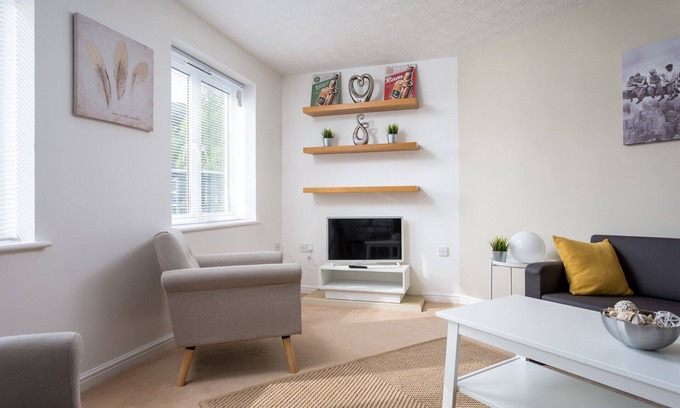Cheltenham Apartamento | Lloyd Close Cheltenham and Town Centre