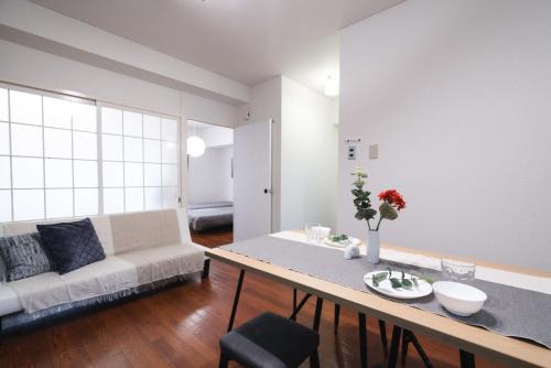 Kobe City Centre Apartamento | LN12 Arietta 三ノ宮駅徒歩10分元町エリアの交通至便貸切2DK room