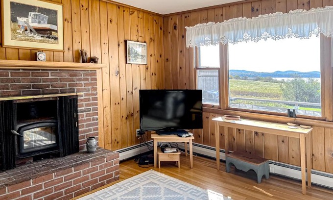 Castine Casa | Lobster Tail Cottage