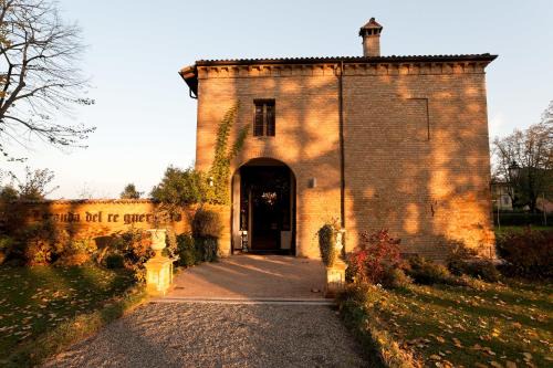 San Pietro in Cerro Casa | Locanda Del Re Guerriero