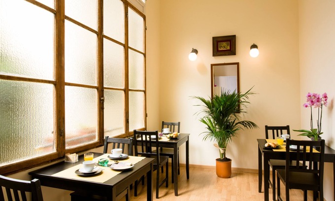 Sant' Ambrogio Cama Y Desayuno | Locanda Orchidea - B&B