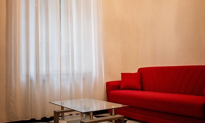 San Fruttuoso Apartamento | located in a strategic position,near to the city major places of interest