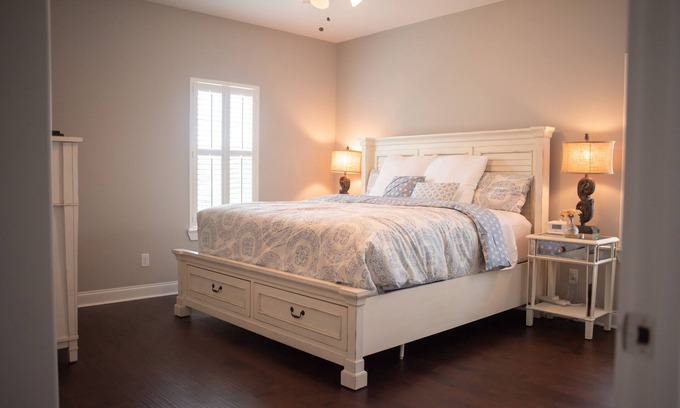 Lake Charles Casa | located in the downtown Lake Charles!!! 5 min drive to the civic center