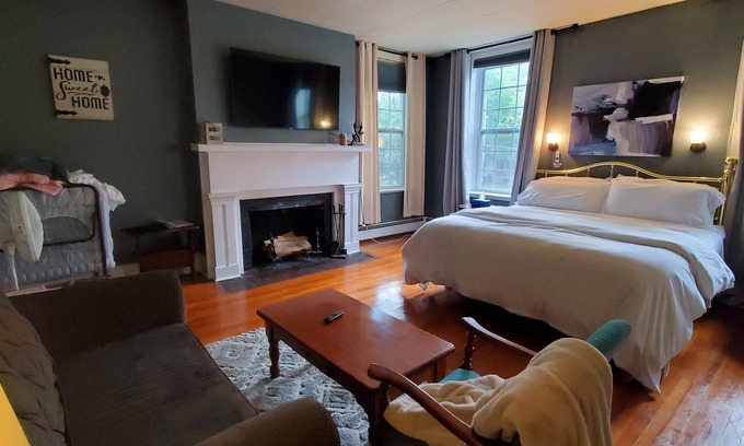 Auburn Apartamento | Ubicado en el distrito histórico del centro, acogedor estudio, wifi.