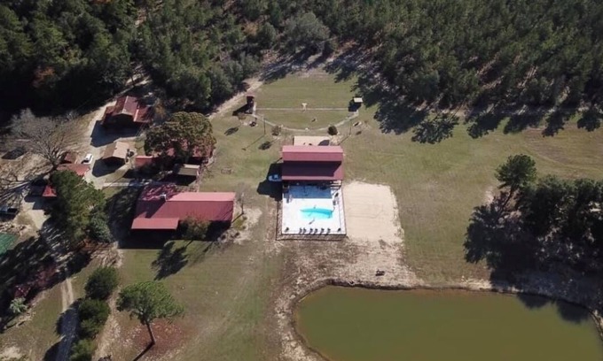 Summerton Casa | Clarendon Club - Hunting Lodge con pabellón al aire libre