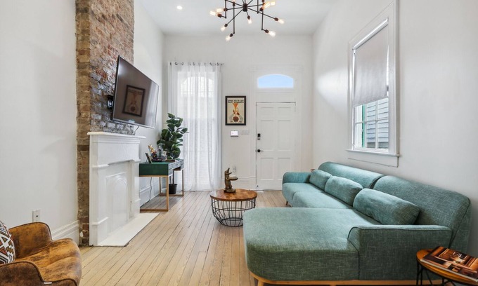 Esplanade Ridge Casa | LOCATION! Close to Downtown, French Quarter, Treme & Mid-City