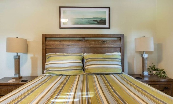 Winter Park Casa | LOCATION! COZY COMFORT 2 BLOCKS FROM PARK AVE W POOL, HOT TUB AND GRILL STATION!