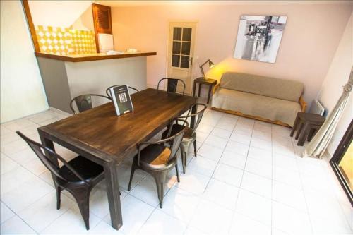 Calvi Apartamento | location de vacances figuier avec jardin barbecue piscine chauffée à Calvi