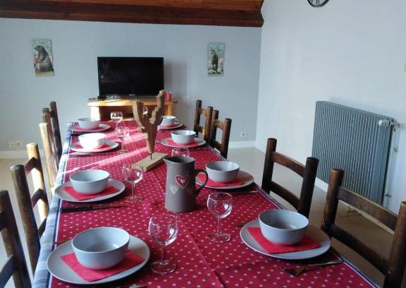 Besse-et-Saint-Anastaise Apartamento | Location de la cascade 8 personnes