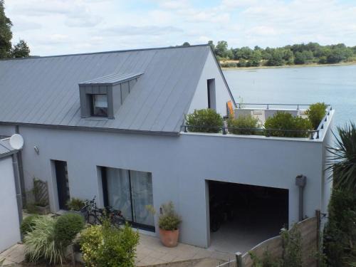 Vannes Casa | Location les pieds dans l'eau