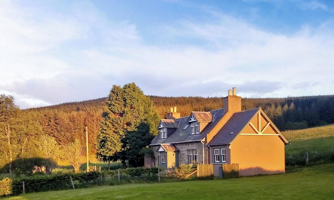 Strathdon Cabaña | Alojamiento de 3 habitaciones en Glenbuchat