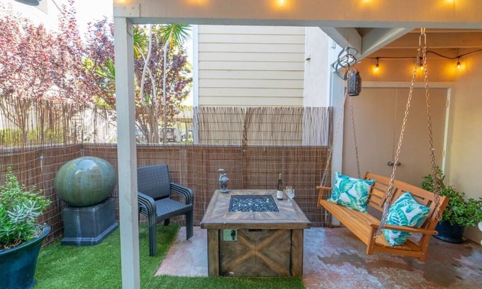 Dana Point Casa | Location, location, location, just steps to Strands beach, enjoy awe-inspiring sunsets overlooking one of the most picturesque coastlines in Dana Point.