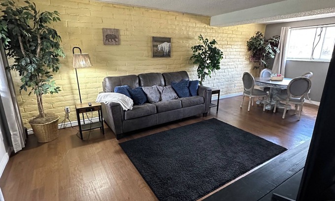 Lakewood Condominio | Location location location !