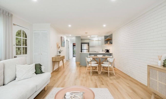 East Toowoomba Apartamento | Location Meets Elegance - The Perfect Stay!