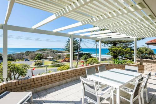 Yamba Casa | Location+ Ocean & headland views. Wifi, linen +