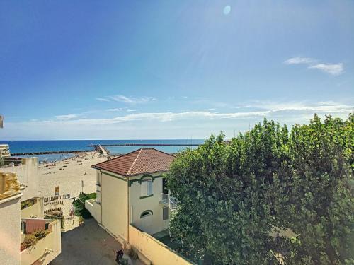 Carnon-Plage Apartamento | Location saisonnière - F3 - 8 pers - 1ère ligne - Garage - Animaux acceptés - FR-1-715-3