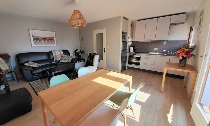Aix-les-Bains Apartamento | Location T2 - 46 m2 Pour Curistes au Calme, au Bord du lac D'aix-les-bains