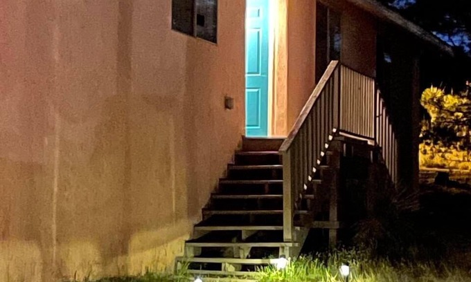 Tyrone Apartamento | Location very convenient. Available for extended stay rates.