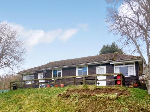 Contin Casa | Loch Ness - Uk7094