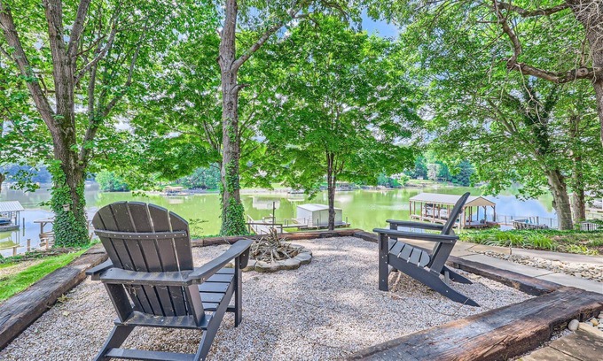 Sherrills Ford Casa | Locke Haven