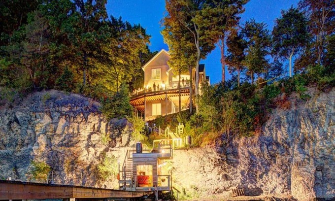 Teall Beach Casa | Locke's Glen on the Lake