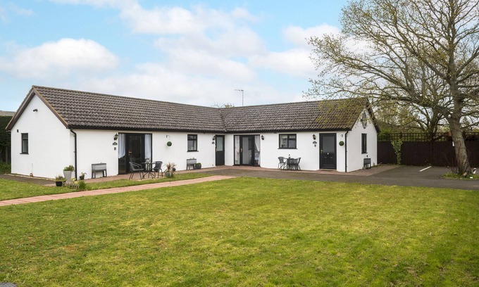 Reydon Cabina | Lodge 1 - Lytton Tree Lodge - Reydon